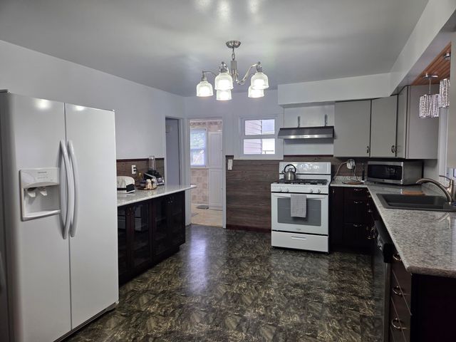 232 Bender Street, Leoni Twp, MI 49202