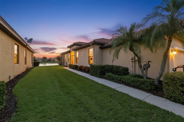 5532 SUNSET FALLS DRIVE, Apollo Beach, FL 33572