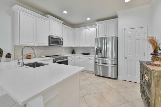 5532 SUNSET FALLS DRIVE, Apollo Beach, FL 33572