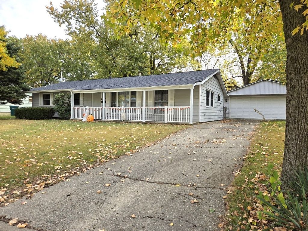 217 E Holiday Drive, Decatur, IL 62526
