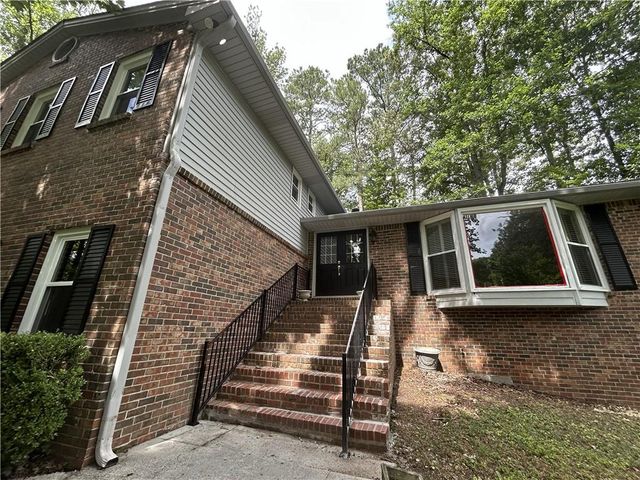 2271 Fox Hound Parkway, Marietta, GA 30062