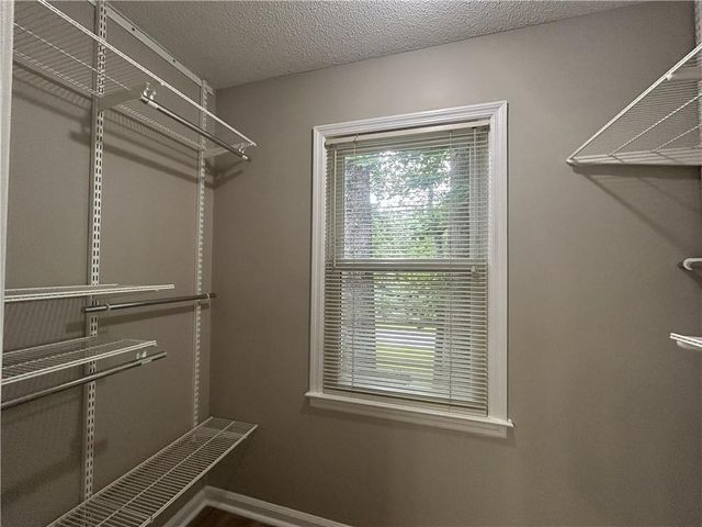 2271 Fox Hound Parkway, Marietta, GA 30062