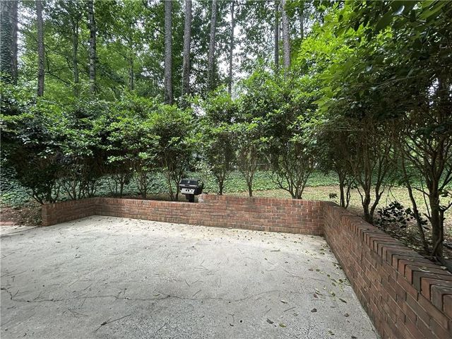 2271 Fox Hound Parkway, Marietta, GA 30062