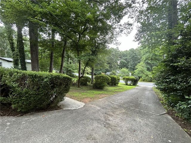 2271 Fox Hound Parkway, Marietta, GA 30062