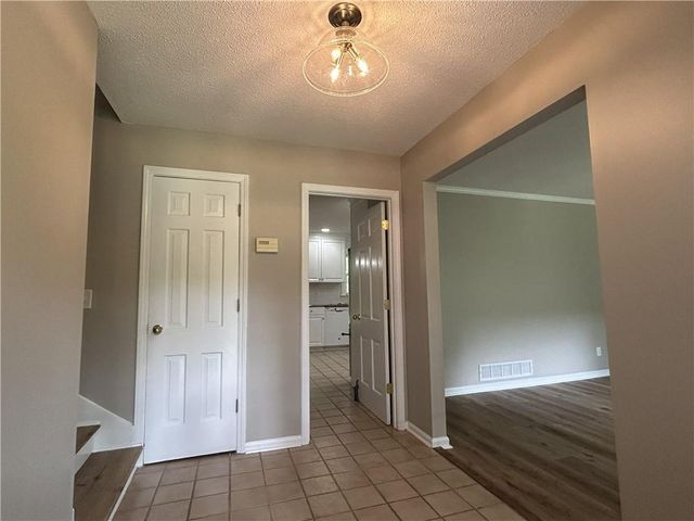 2271 Fox Hound Parkway, Marietta, GA 30062
