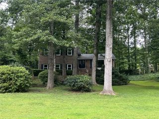 2271 Fox Hound Parkway, Marietta, GA 30062
