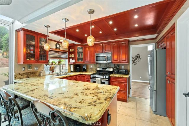 7839 Fox Tail Place, Highland, CA 92346