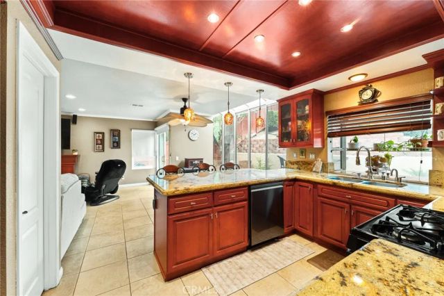 7839 Fox Tail Place, Highland, CA 92346