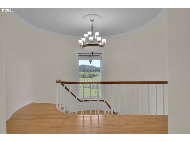 27730 ERICKSON Rd, Eugene, OR 97402