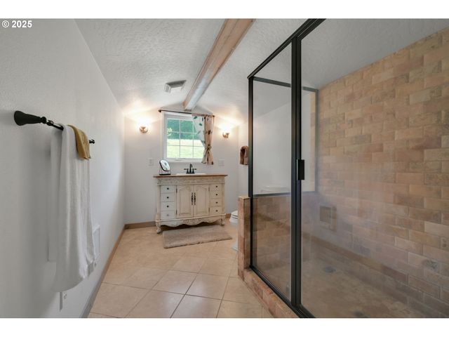 27730 ERICKSON Rd, Eugene, OR 97402