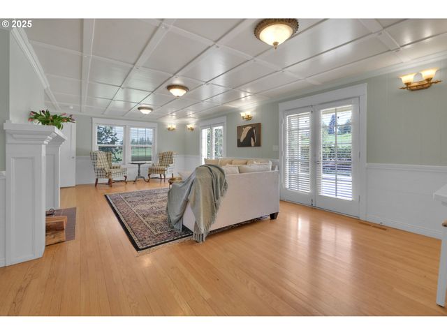 27730 ERICKSON Rd, Eugene, OR 97402