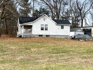 4980 W Carlos Folger Drive, Columbus, IN 47201