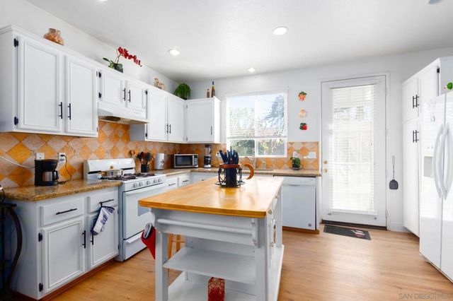 33134 Windward Way, Lake Elsinore, CA 92530