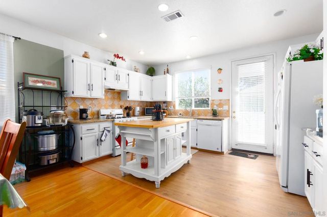 33134 Windward Way, Lake Elsinore, CA 92530