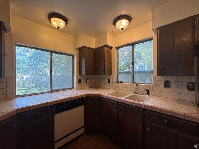 11031 S OLD ENGLAND RD, Sandy, UT 84092