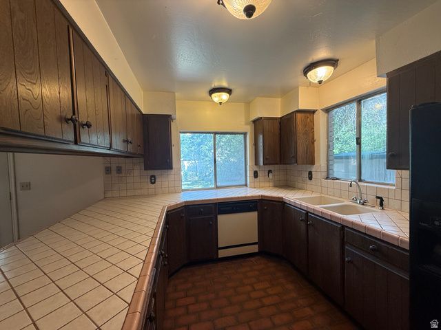 11031 S OLD ENGLAND RD, Sandy, UT 84092