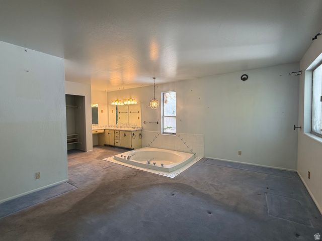 11031 S OLD ENGLAND RD, Sandy, UT 84092