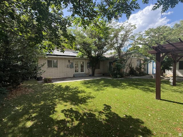 11031 S OLD ENGLAND RD, Sandy, UT 84092