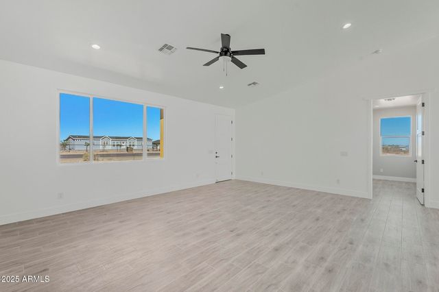 2823 S 364TH Drive, Tonopah, AZ 85354