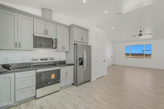 2823 S 364TH Drive, Tonopah, AZ 85354