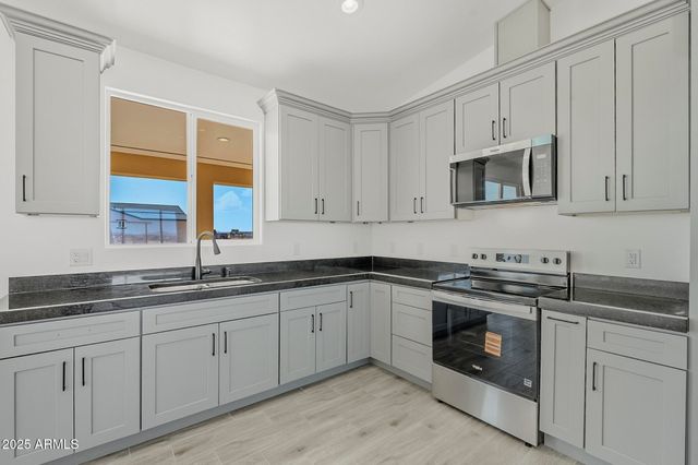 2823 S 364TH Drive, Tonopah, AZ 85354