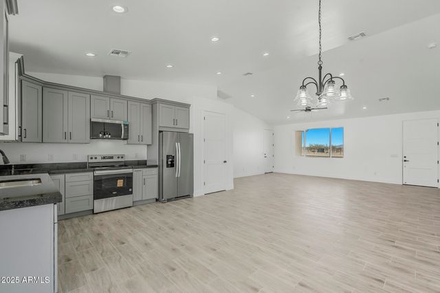 2823 S 364TH Drive, Tonopah, AZ 85354