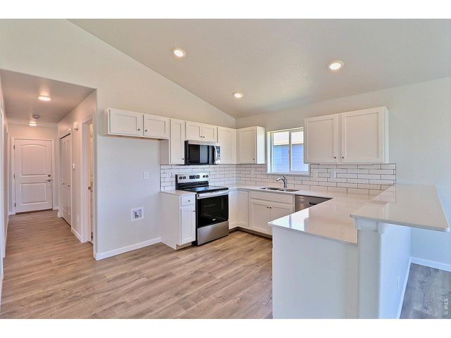 4327 Primrose Ln, Evans, CO 80620