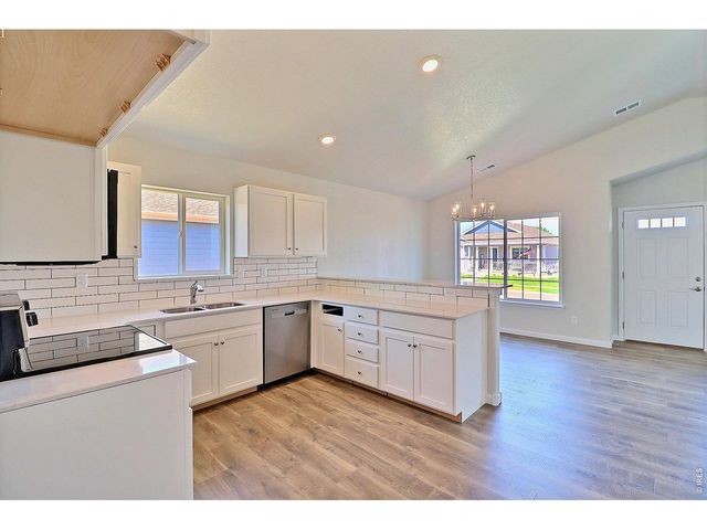 4327 Primrose Ln, Evans, CO 80620