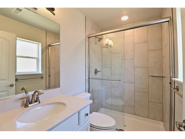 4327 Primrose Ln, Evans, CO 80620