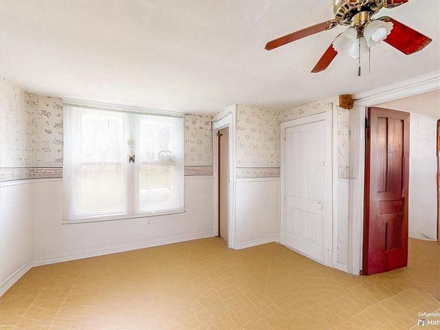 10800 Hunts Corners Road, Clarence, NY 14031