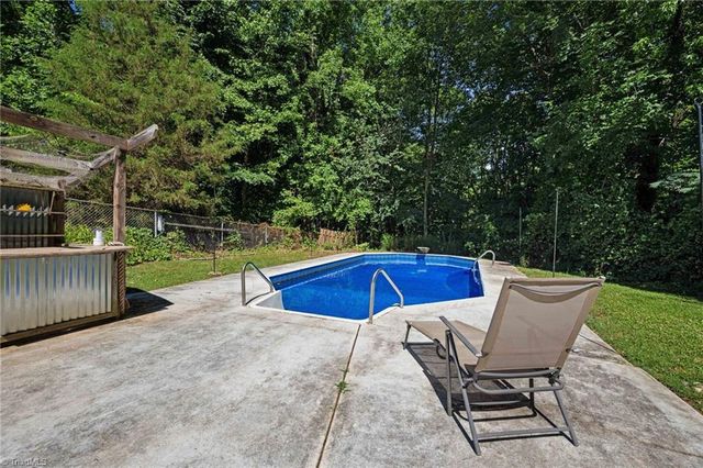 4312 Cooper Road, Winston-salem, NC 27127