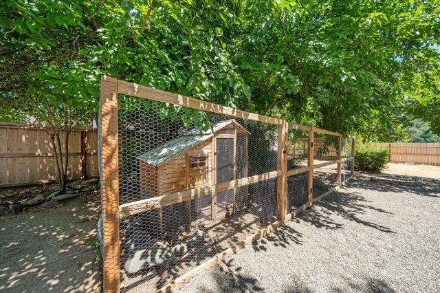4215 Oro Street, Redding, CA 96001