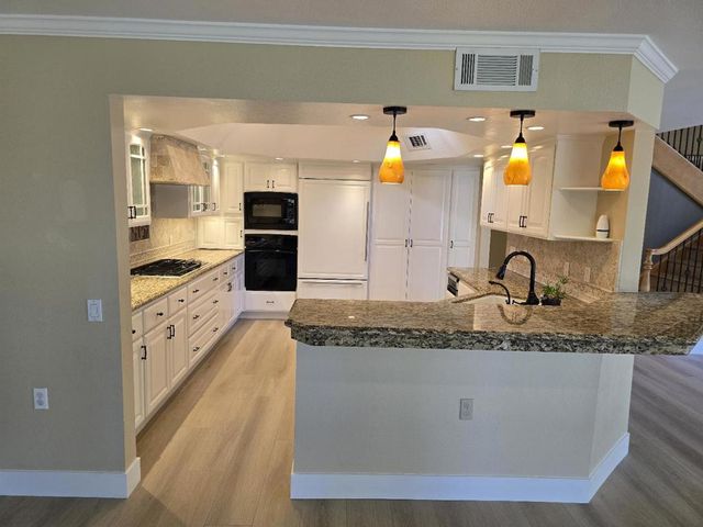 127 Puesta Del Sol, Los Gatos, CA 95032