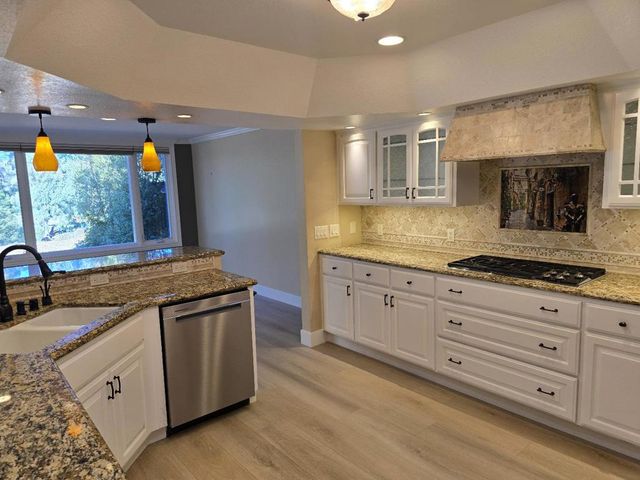 127 Puesta Del Sol, Los Gatos, CA 95032
