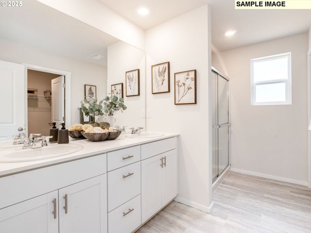 153 Nw 29TH Way, Battle Ground, WA 98604