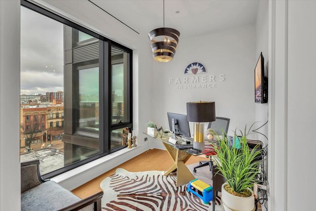 21 N May Street 501, Chicago, IL 60607