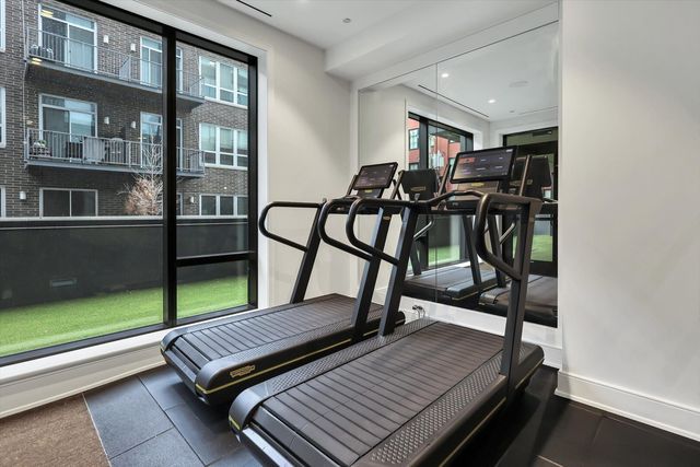 21 N May Street 501, Chicago, IL 60607