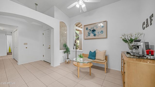 408 E MEADOWS Lane, Gilbert, AZ 85234