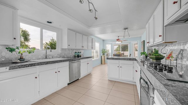 408 E MEADOWS Lane, Gilbert, AZ 85234