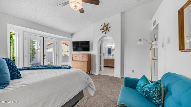 408 E MEADOWS Lane, Gilbert, AZ 85234