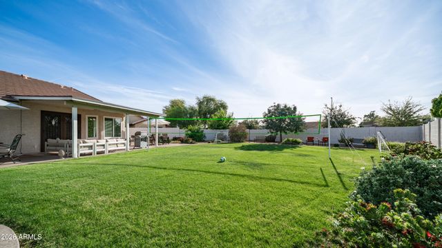 408 E MEADOWS Lane, Gilbert, AZ 85234