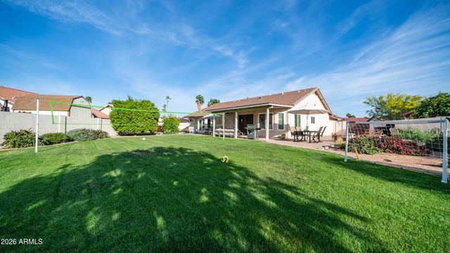 408 E MEADOWS Lane, Gilbert, AZ 85234
