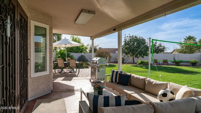 408 E MEADOWS Lane, Gilbert, AZ 85234