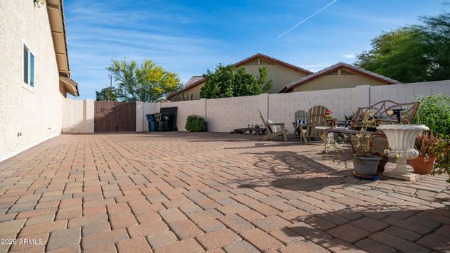 408 E MEADOWS Lane, Gilbert, AZ 85234