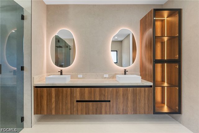 109 SW 34th AVE, Cape Coral, FL 33991