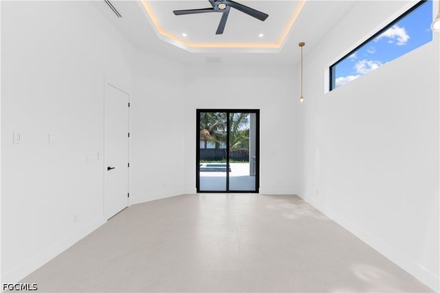 109 SW 34th AVE, Cape Coral, FL 33991