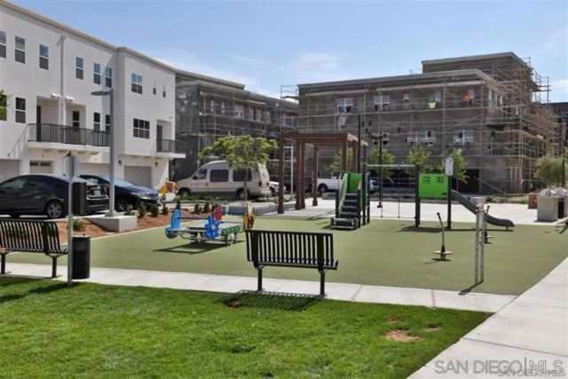 1455 Banahaw Way 11, Chula Vista, CA 91915
