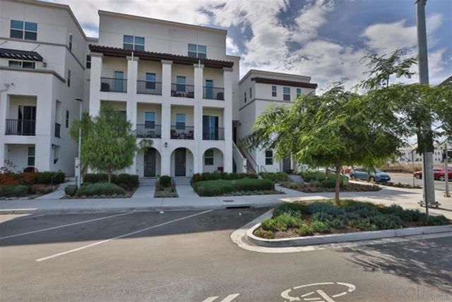1455 Banahaw Way 11, Chula Vista, CA 91915