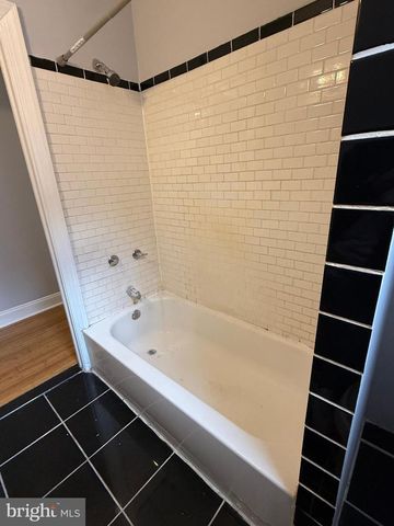 1545 N NEWKIRK ST, Philadelphia, PA 19121