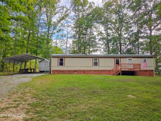 1100 Gray Fox Drive, Crossville, TN 38571